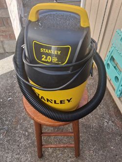 Car vacuum cleaner wet/dry