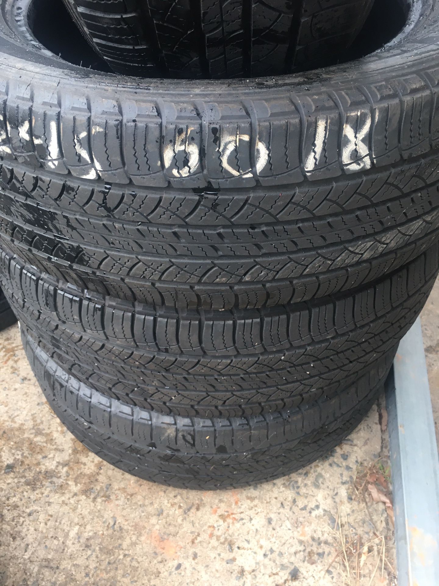 Have set of tires Michelin 2456018