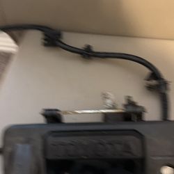 HANDLE ORIGINAL AND GENUINE TAILGATE TOYOTA TACOMA 2016/2023 WITH CAMERA $100 SERIOUS BUYERES PLEASE