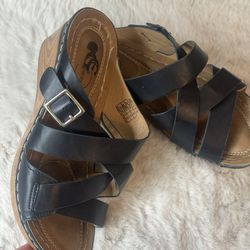 Women’s Leather Sandals Size 8 