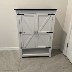 Loomie Shoe Cabinet with Doors