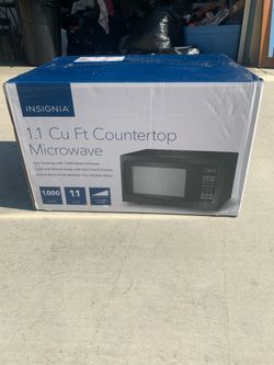 Insignia Microwave Oven 700 Watts (read description) for Sale in Modesto,  CA - OfferUp