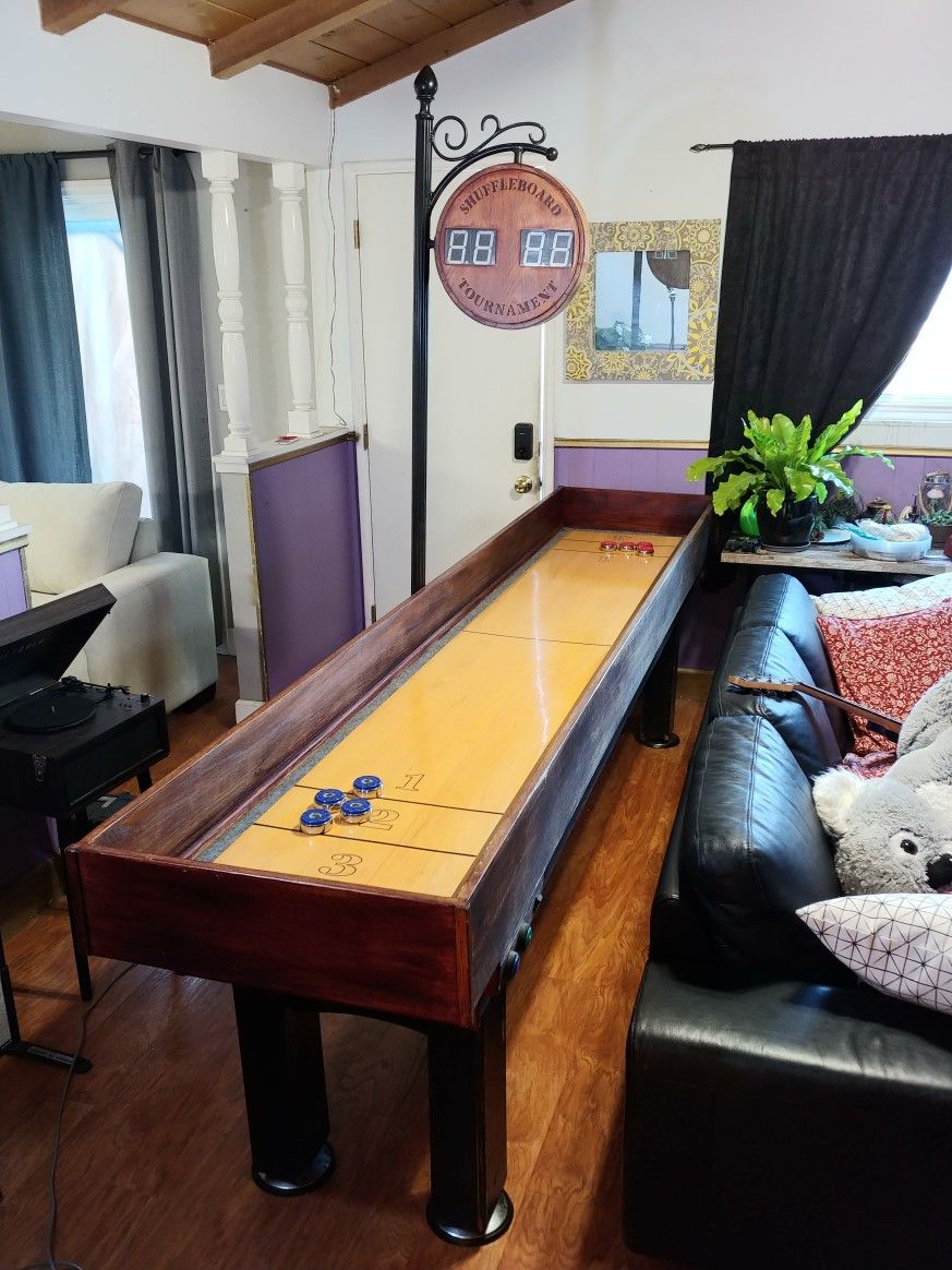 10' Shuffleboard Table With Scoreboard And Stones