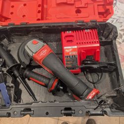 Milwaukee M18 Grinder + Charger & Case