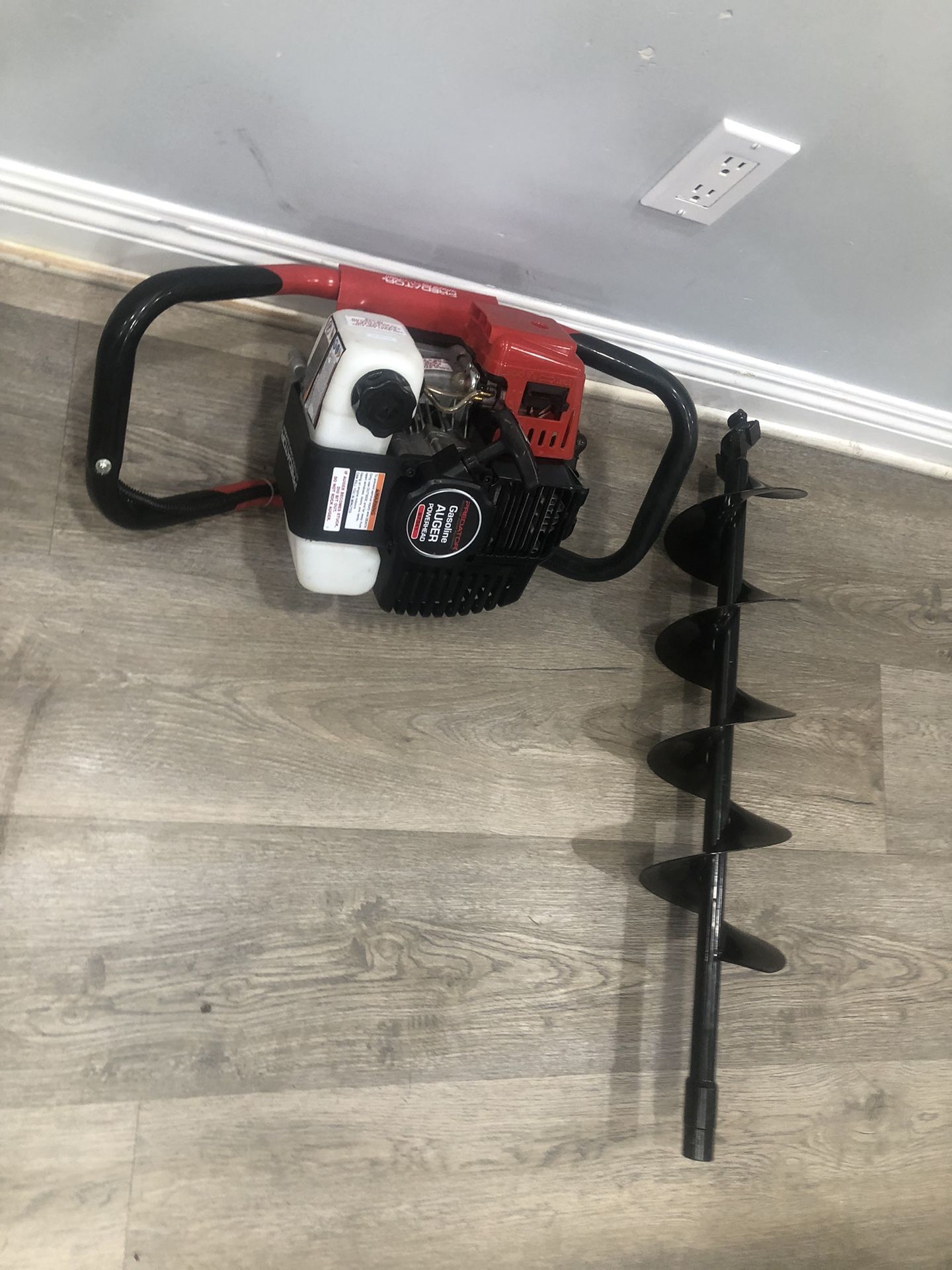 PREDATOR Gas Powered Earth Auger
