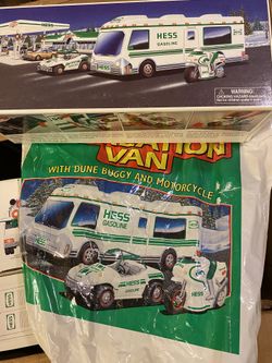 New In Box Never Opened HESS TOY TRUCK With Lights Battery Powered From 1998 