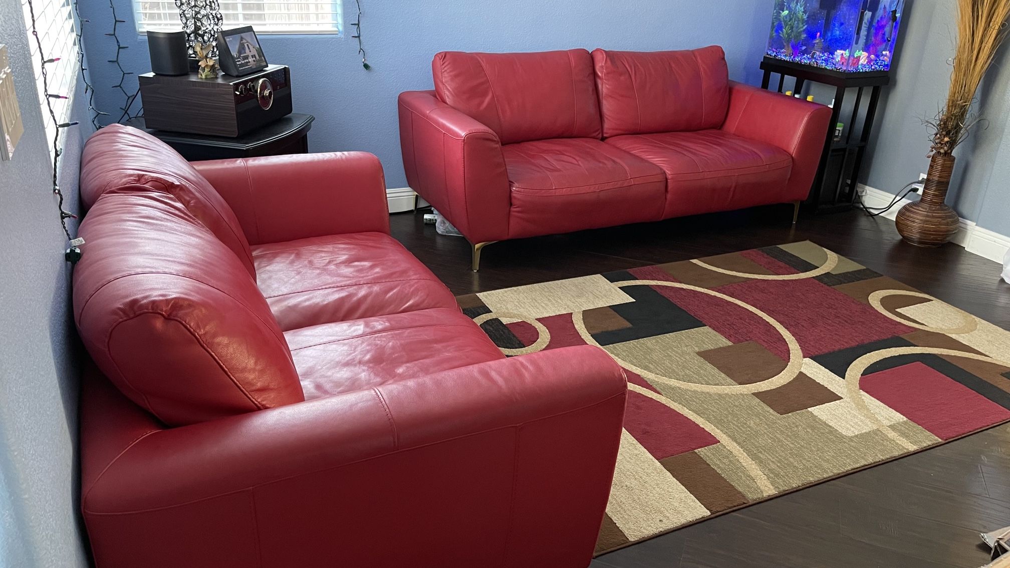 Sofa Set, Rug, Vase