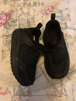 Puma shoes size 6