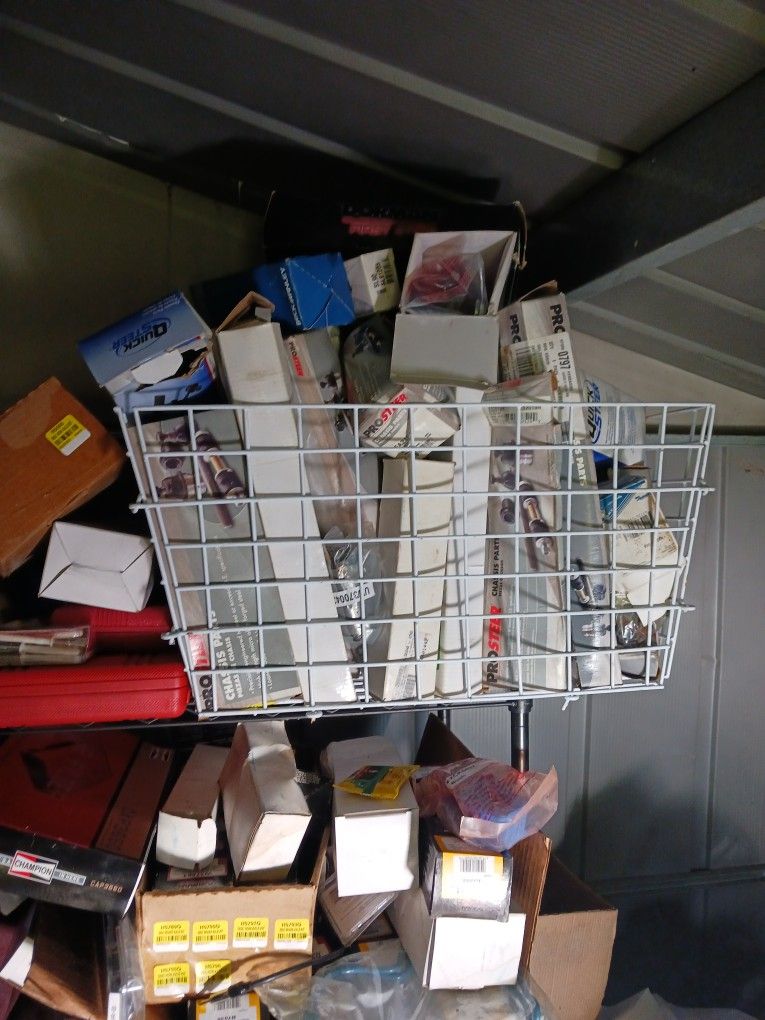 Truckload Of Auto Parts Late '80s To Early 2000 Parts