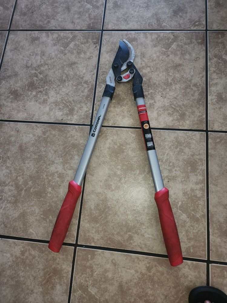 BRANCH LOPPER. CORONA