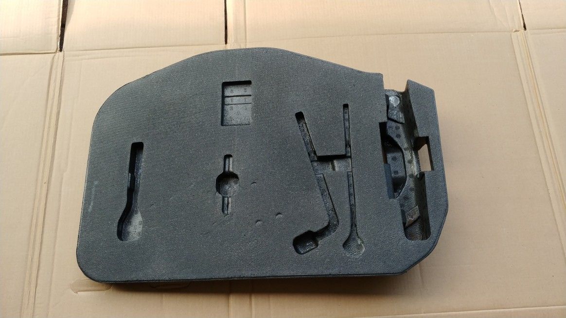 Infiniti G37 Trunk Liner Covers Spare Tire Rack