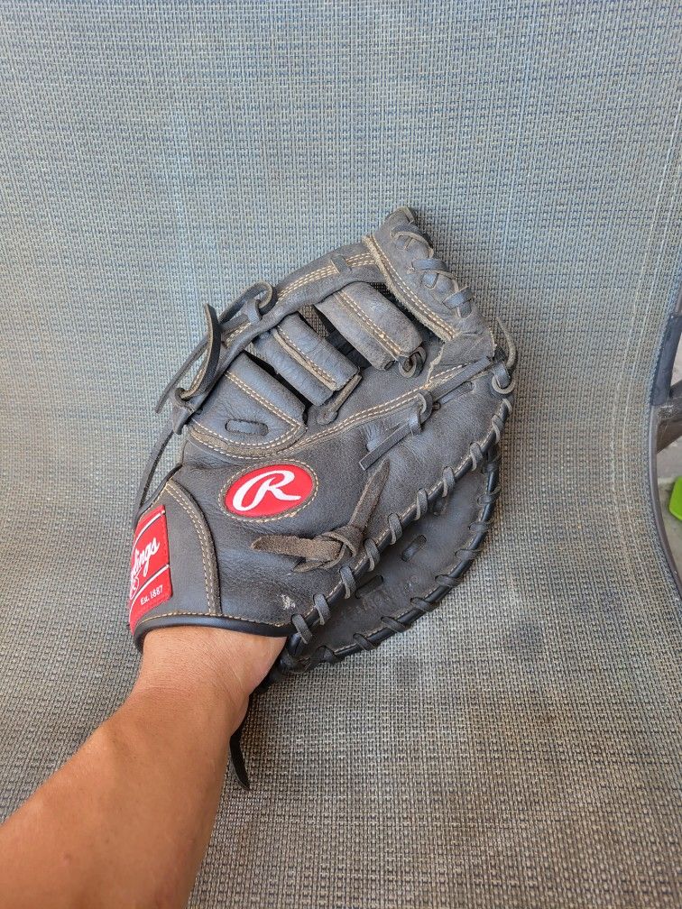 Rawlings First Base Glove