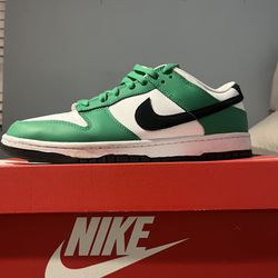 “Celtic Green” Nike Dunks 