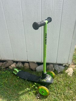 3 wheel kids kick scooter neon green glider