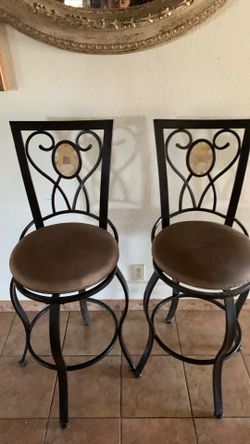 Kitchen counter chairs/swivel