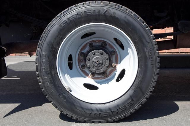 1999 Ford F-450 Chassis