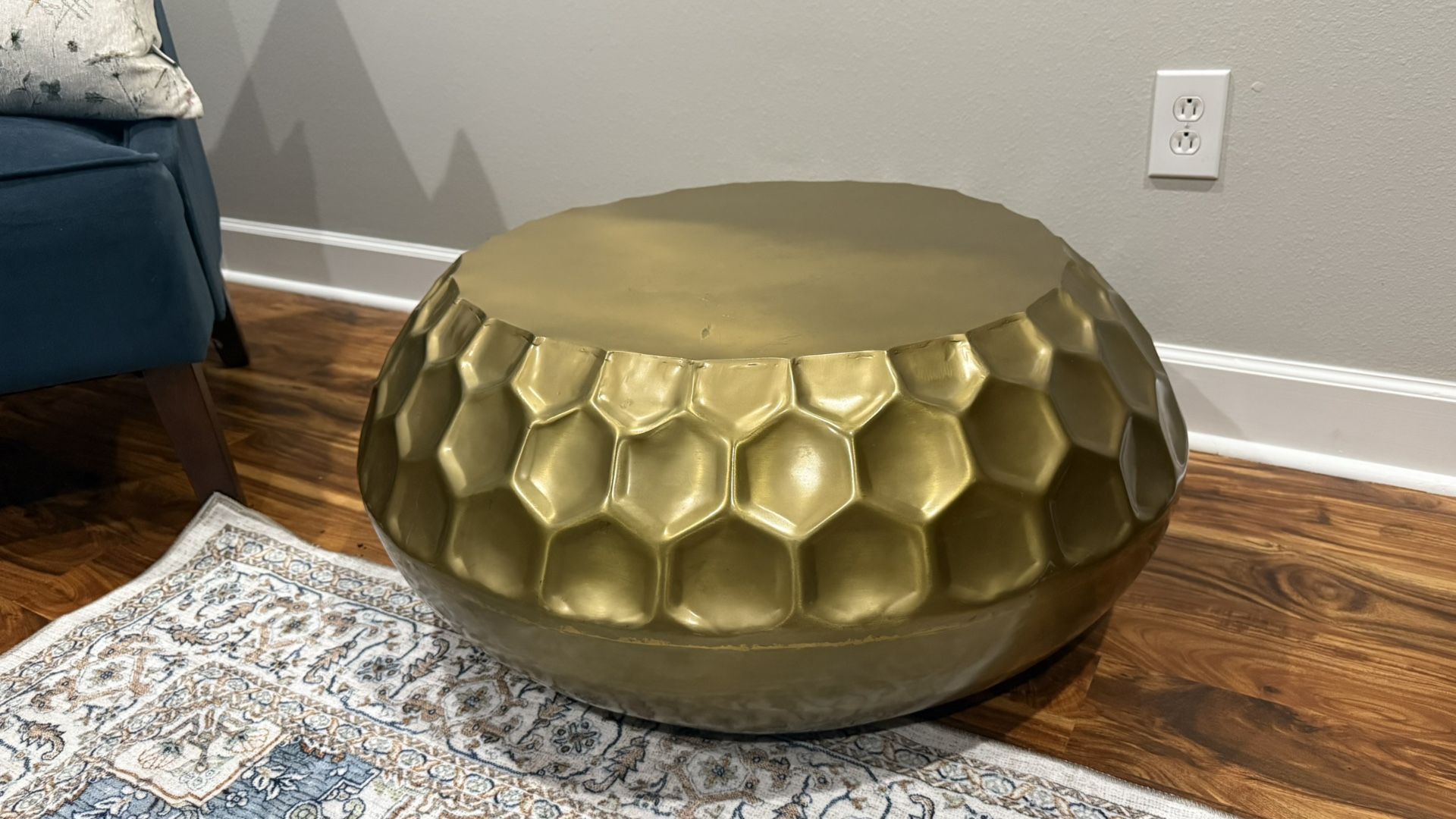 SAFAVIEH Roxanna Coffee Table