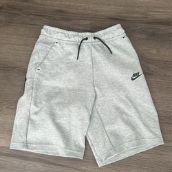 Nike Tech Shorts Grey