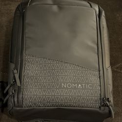 Nomatic Travel Bag 