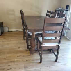 Dining Table/ Mesa