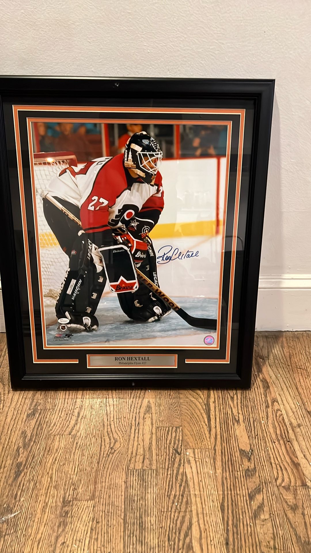 Singed Ron Hextall Photo JSA And Photo File Authenticated