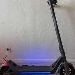 ELECTRIC SCOOTER 🛴