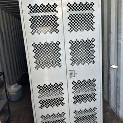 Steal Cabinet 
