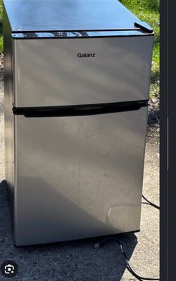 Galanz 3-1 cubic ft