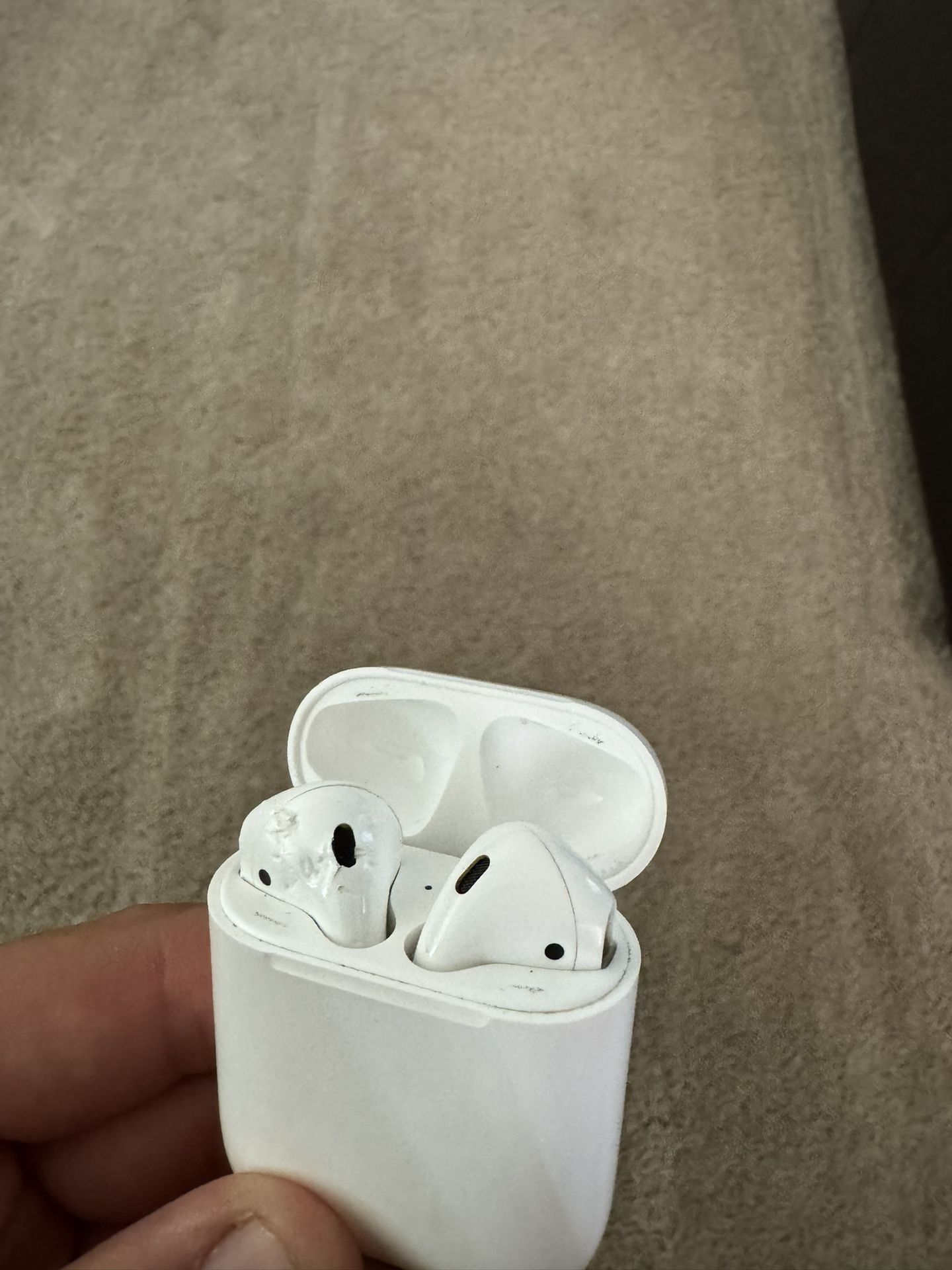 Apple AirPods Wireless Ear Buds ✅TESTED NO ISSUES ✅