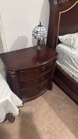 Bedroom set with dress and 2 night stands