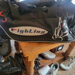 Boxing Gear Duffle Bag With Gloves,Shoes,head Gear And Hand Wraps 