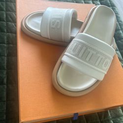 Louis Vuitton Slides 37.5 (authentic)