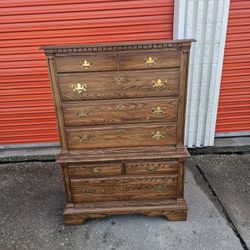 Solid Oak Wood 6 Drawer Chest By Pennsylvania House