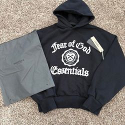 🖤 Fear of God Essentials Hoodie – Black with White Lettering Fleece Sizes S M L