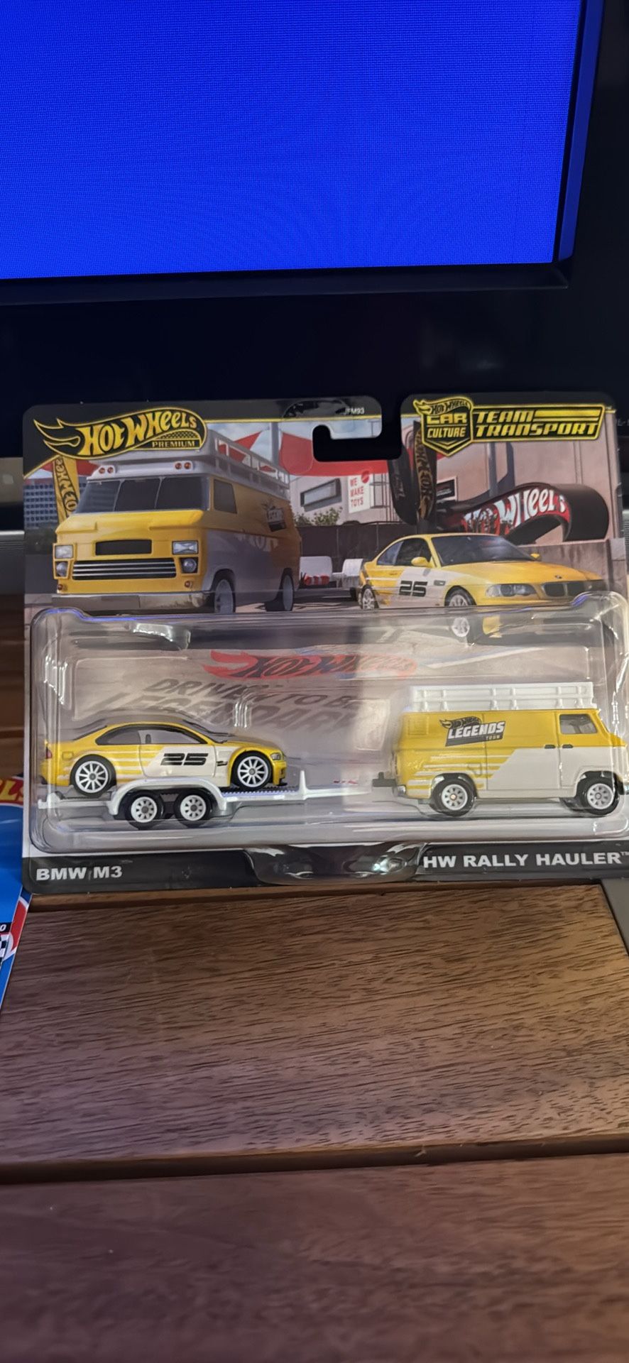 Hotwheels BMW E46 M3 w/ Rally Hauler
