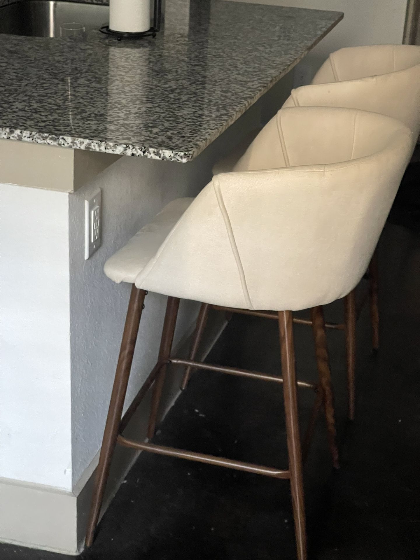 Cream Barstools $30