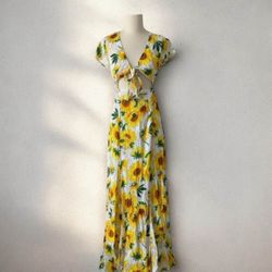 Gorgeous SUNFLOWER dress with slits & open back size small