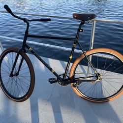Pure Cycle Fixed Gear Cruiser
