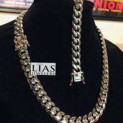 New 18k White Gold Cuban Link Chain and Bracelet 