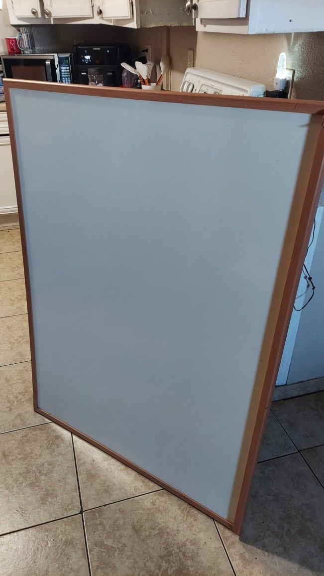 White Board 48×36
