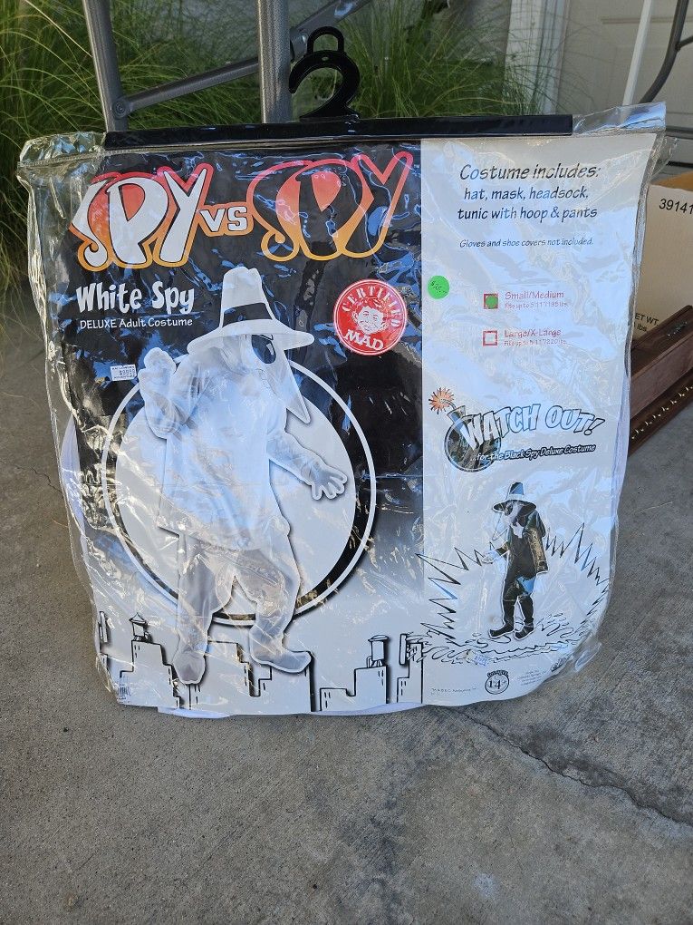 Spy vs Spy Halloween Costume