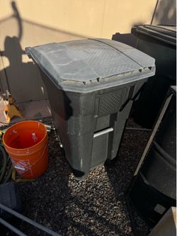 Trash can
