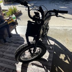 E-Bike for Repair – Powers On – Upgraded Hydraulic Brakes