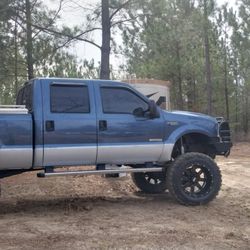 Lifted 04 F250 Power Stroke Diesel TUNED AND DELETED 