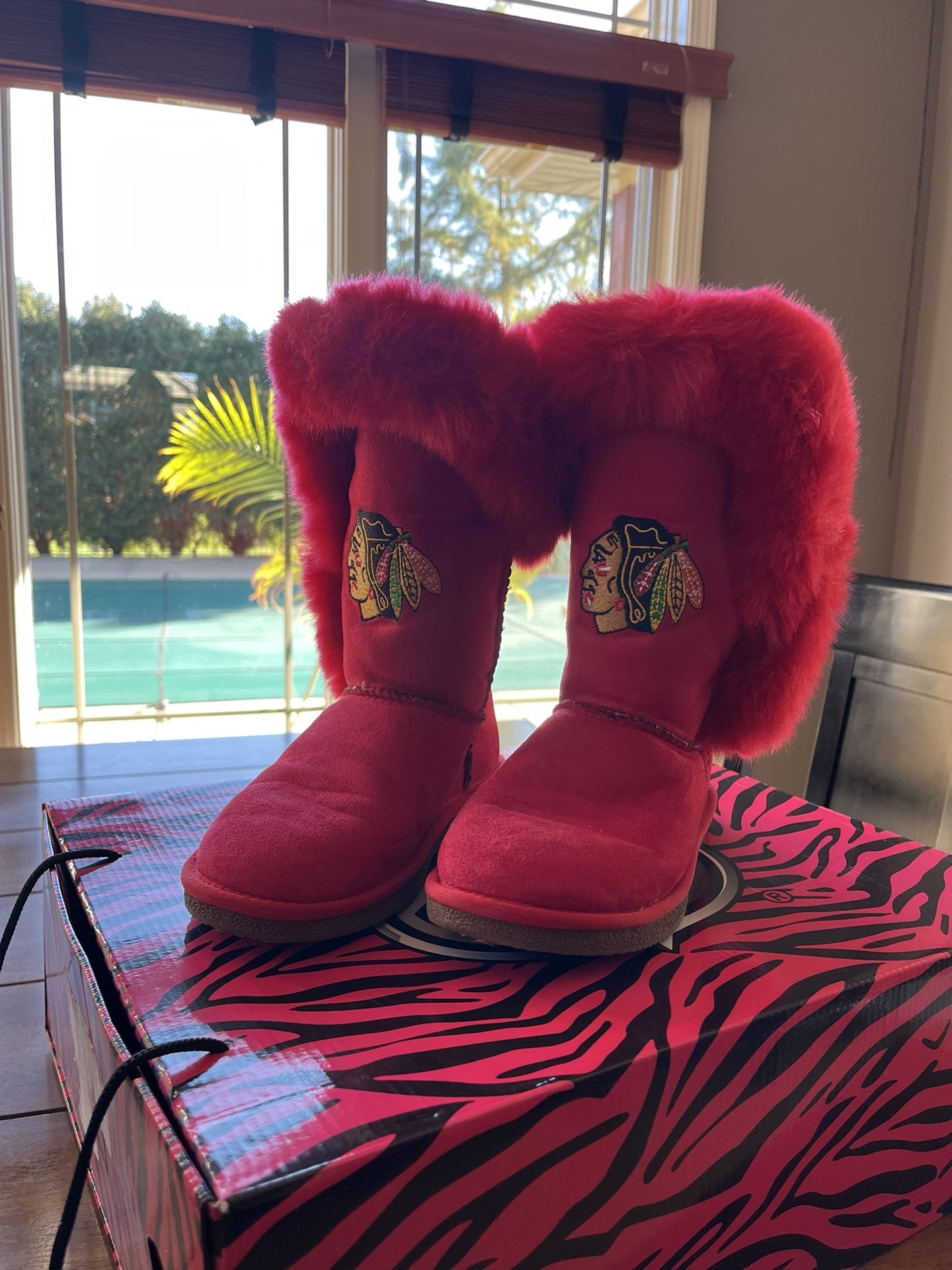 *BRAND NEW* Chicago Blackhawks Boots- NHL Brand