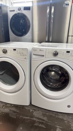 Whirlpool Frontload, Washer and Frontload Gas Dryer