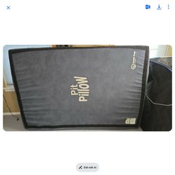 Pitt Pillow 4x6