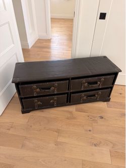 Trunk-style Storage Cabinet - Vintage Feel