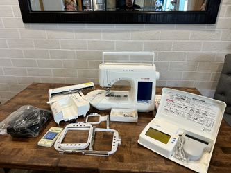 SINGER QUANTUM XL-1000 With Embroidery Accessories