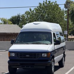 Ford E250 Van